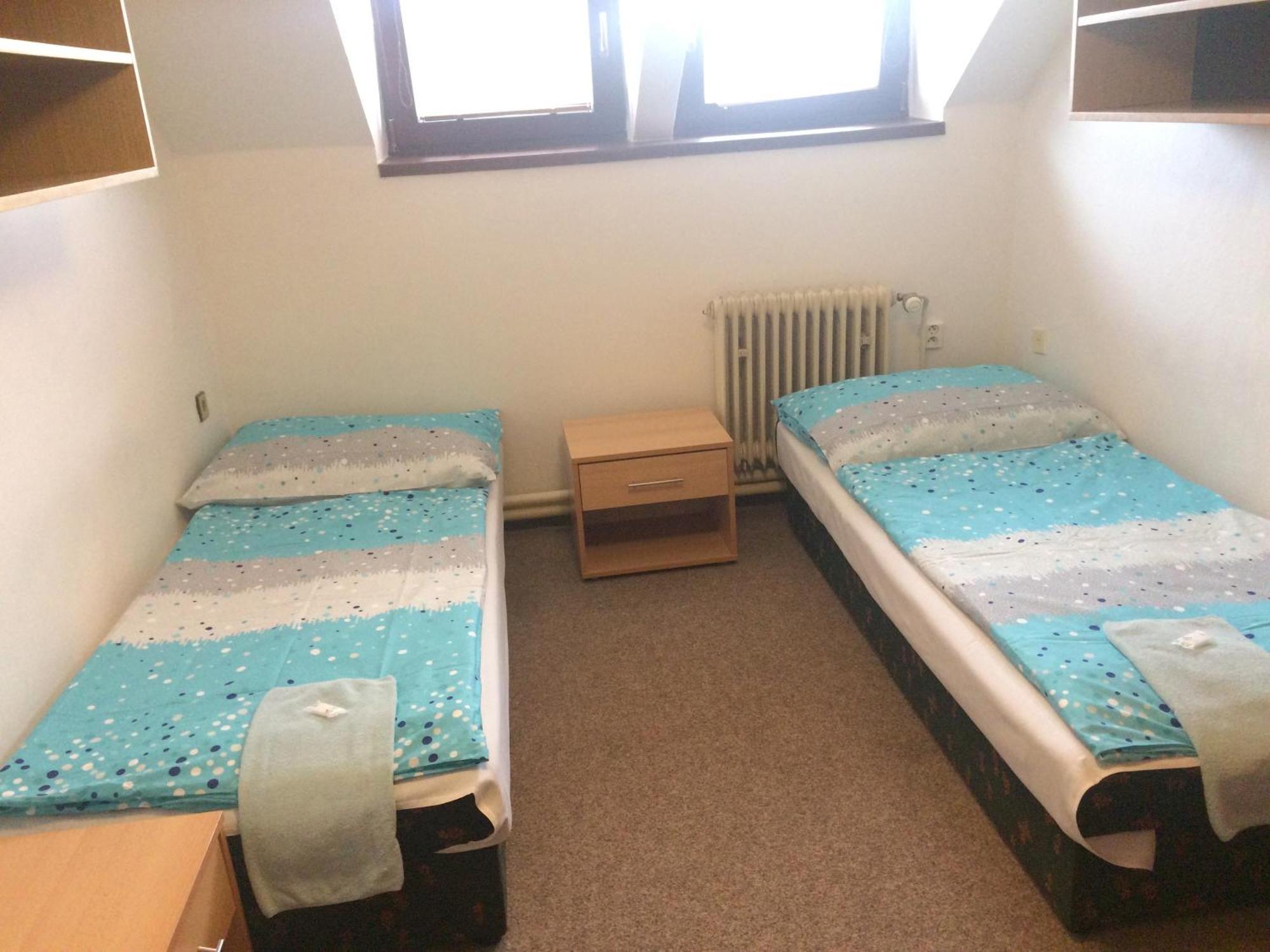 Hotel Pod Skalou Писек Экстерьер фото